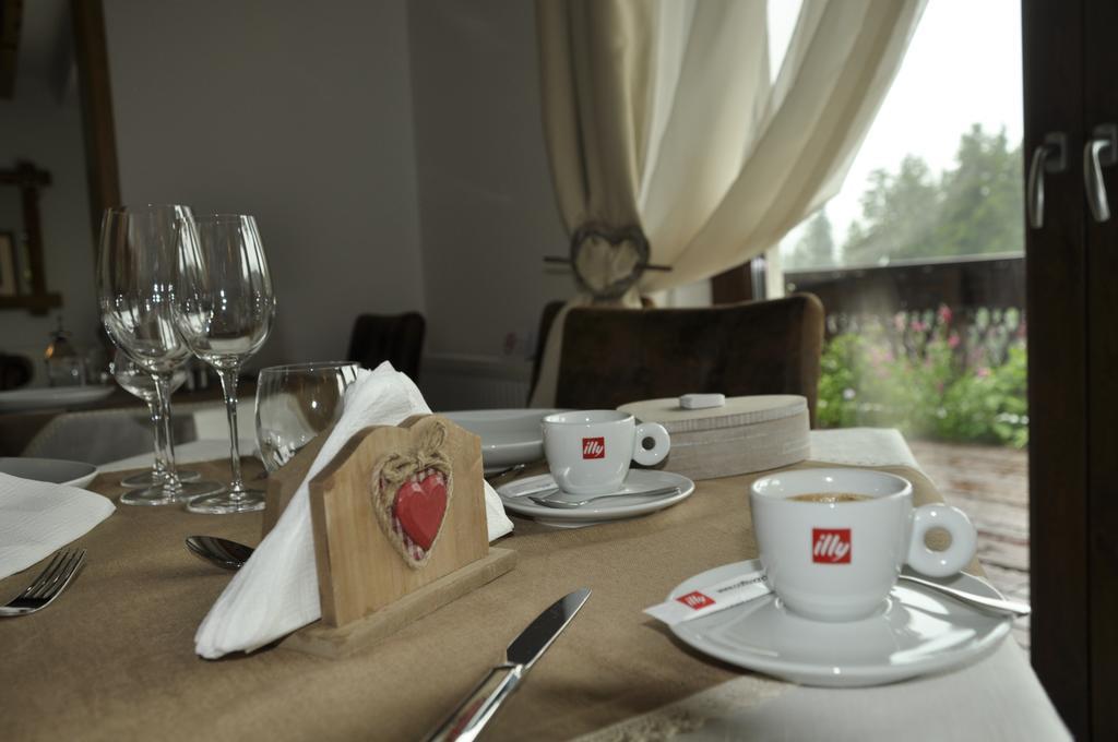 La Monitori Hotel Sinaia Phòng bức ảnh