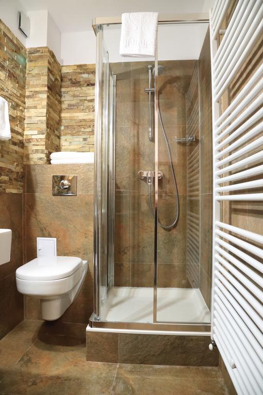 La Monitori Hotel Sinaia Phòng bức ảnh