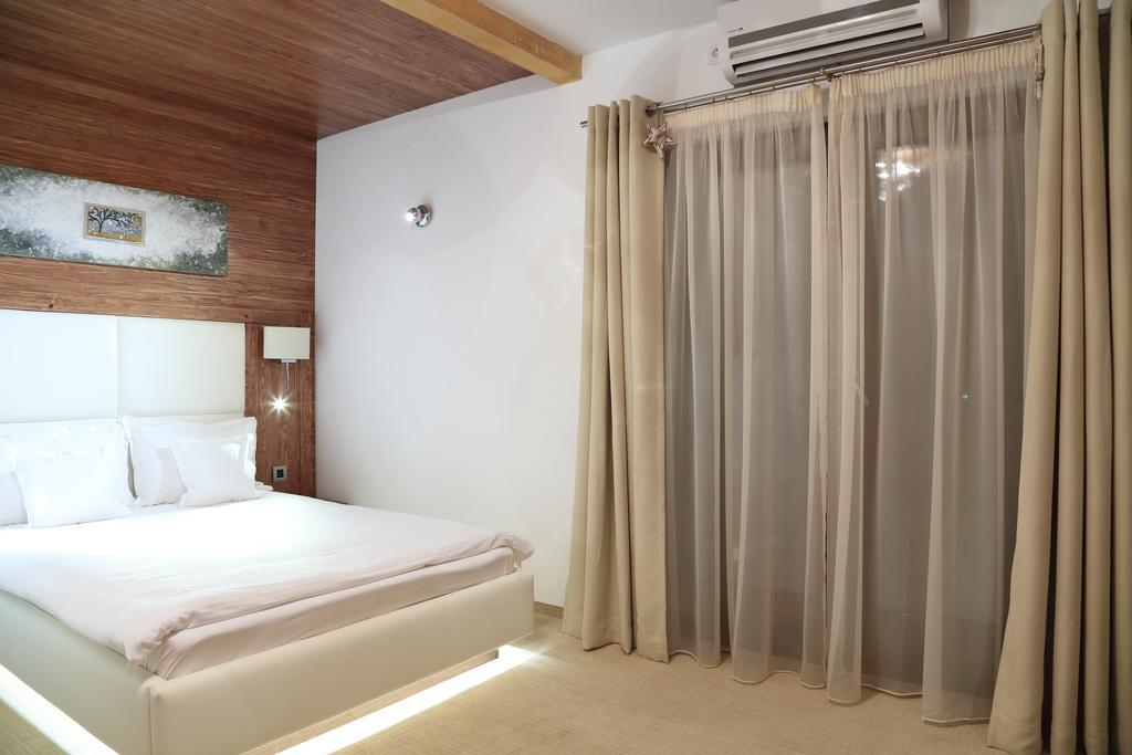 La Monitori Hotel Sinaia Phòng bức ảnh