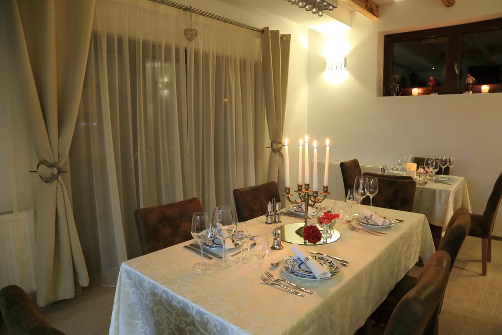 La Monitori Hotel Sinaia Ngoại thất bức ảnh