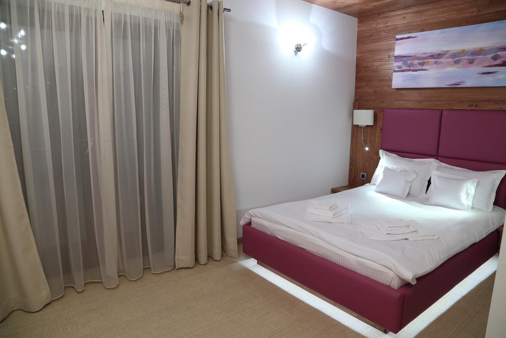 La Monitori Hotel Sinaia Phòng bức ảnh