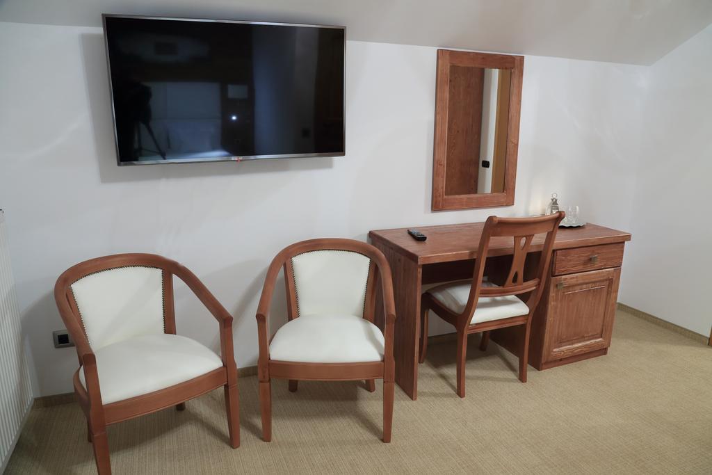 La Monitori Hotel Sinaia Phòng bức ảnh